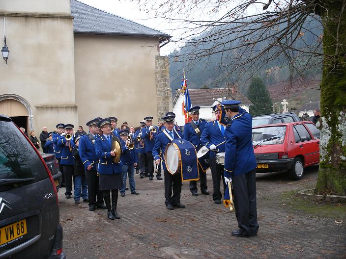 les musiciens &agrave; la sortie de l`&eacute;glise